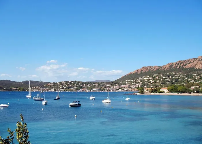 Apartment Le Village - C8 245 By Interhome Saint-Raphaël